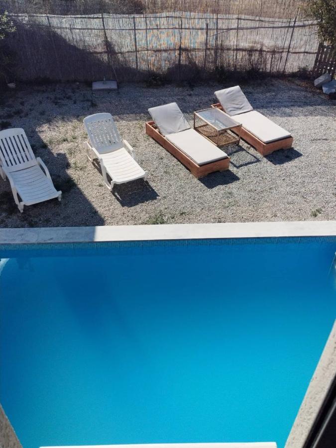 Villa Miron Камиларион Екстериор снимка