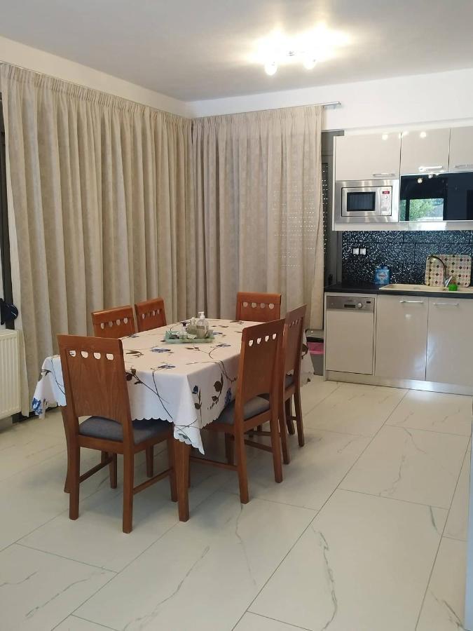 Villa Miron Камиларион Екстериор снимка