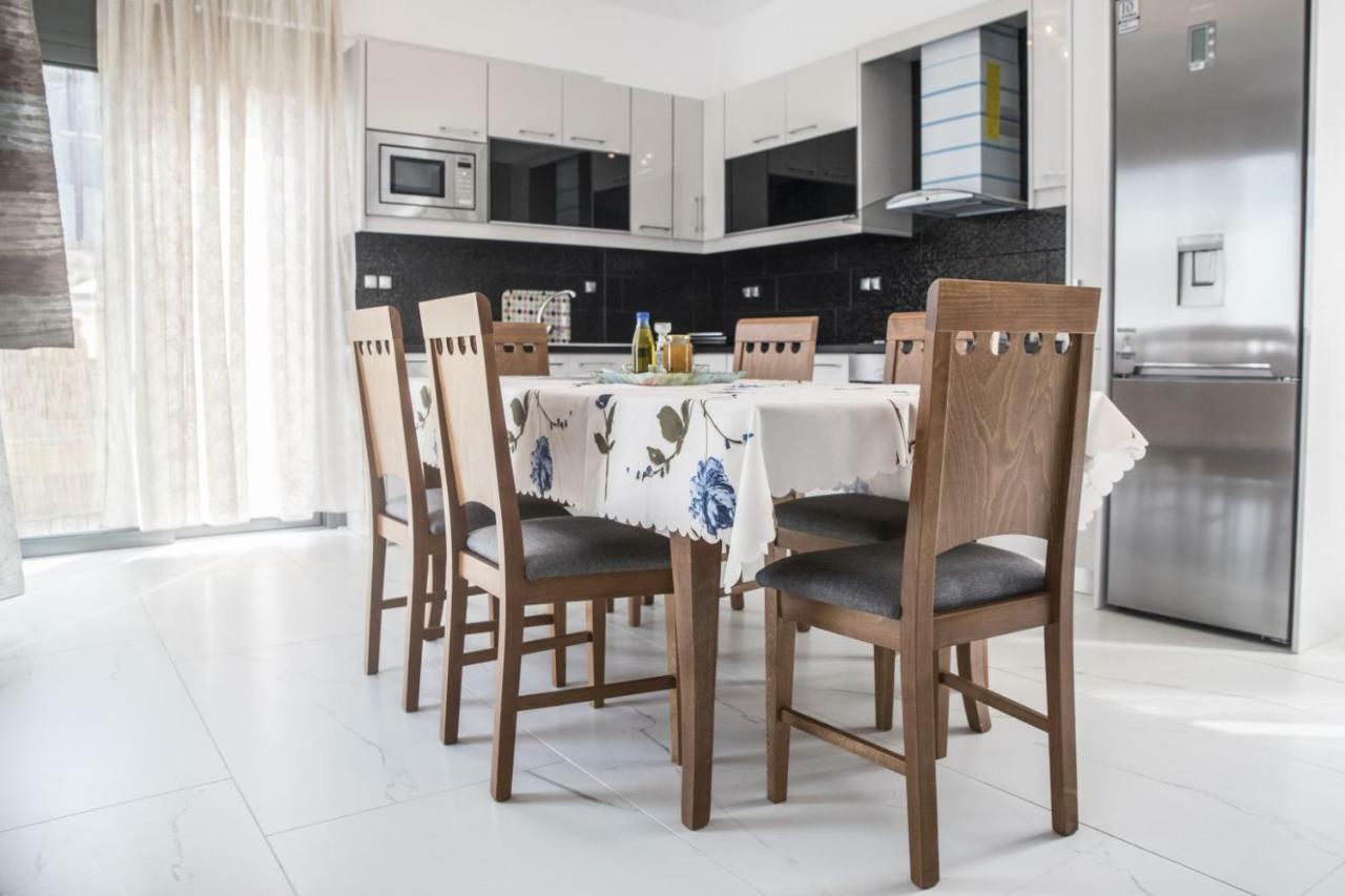 Villa Miron Камиларион Екстериор снимка