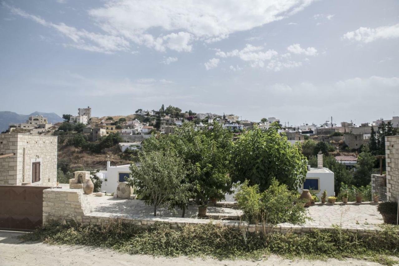 Villa Miron Камиларион Екстериор снимка