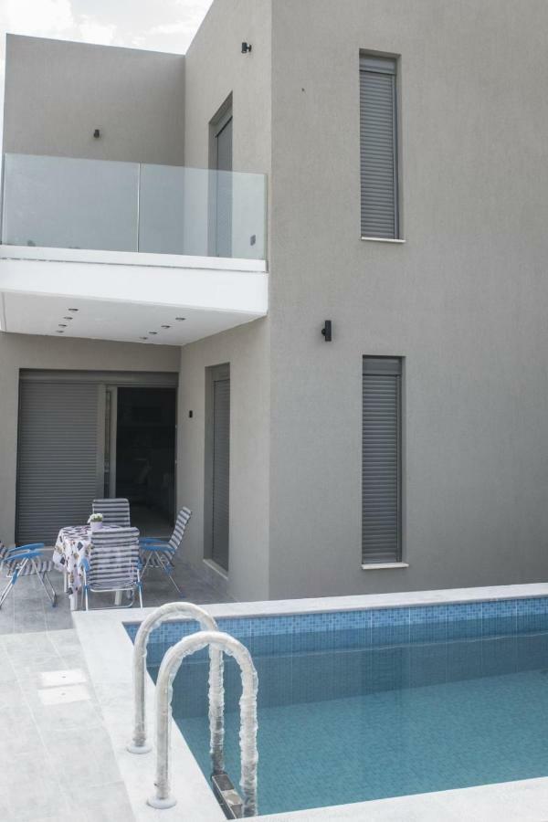 Villa Miron Камиларион Екстериор снимка